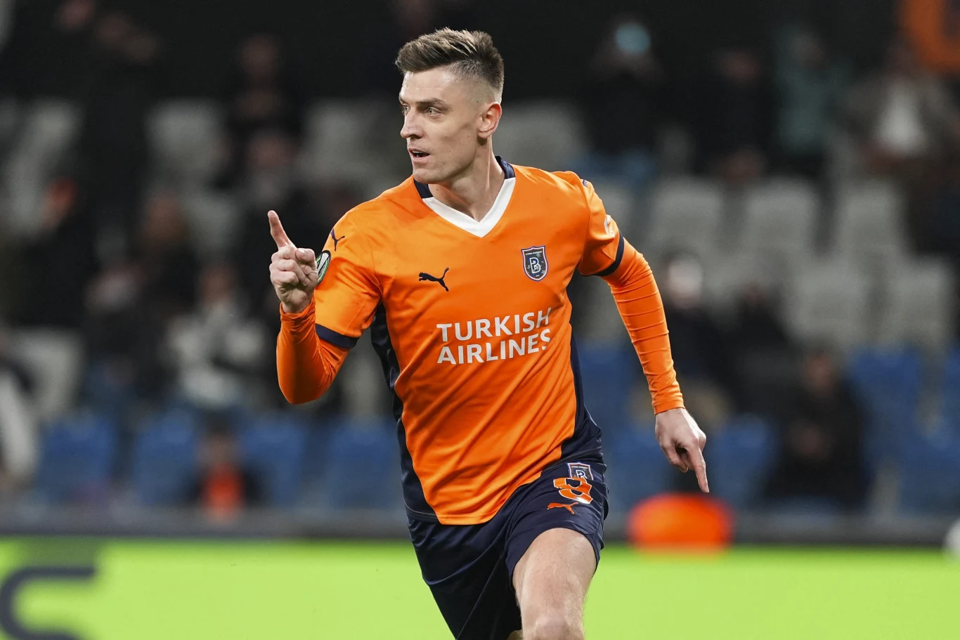 Krzysztof Piątek Krzysztof Piątek