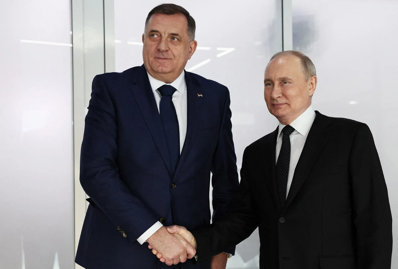 Milorad Dodik, prezydent Republiki Serbskiej, obok prezydent Rosji Władimir Putin Milorad Dodik, prezydent Republiki Serbskiej, obok prezydent Rosji Władimir Putin