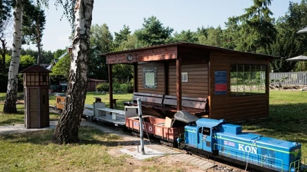 Kolejka Ogrodowa to niezwykła atrakcja, która mieści się we wsi Nietoperek. Co o niej wiadomo?