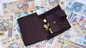 Te osoby dostaną w maju dodatkowe pieniądze. Ponad 2500 złotych