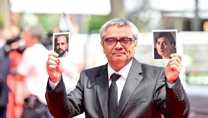 Mohammad Rasoulof na premierze filmu "Nasienie świętej figi" w Cannes (2024)