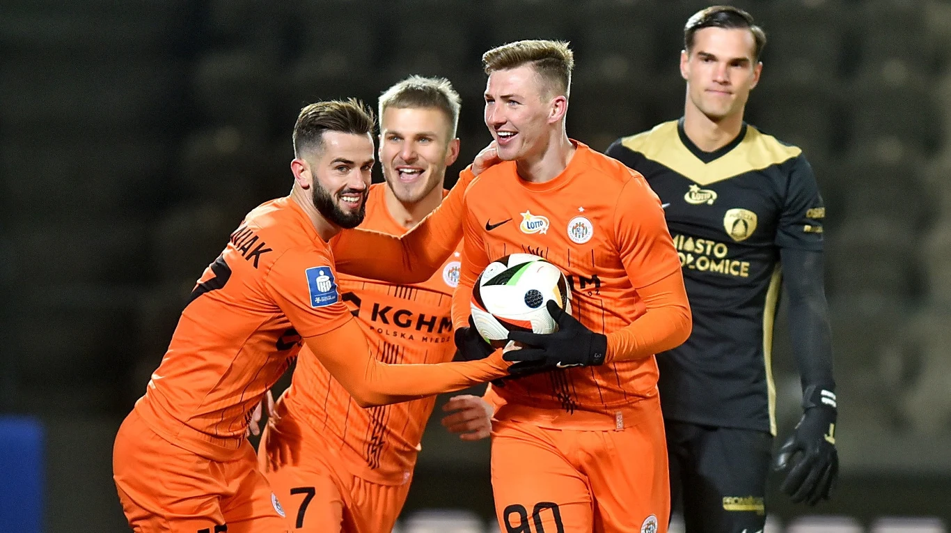 Piłkarze Zagłębie Lubin dokończą sezon pod trenerską wodzą Leszka Ojrzyńskiego Piłkarze Zagłębie Lubin dokończą sezon pod trenerską wodzą Leszka Ojrzyńskiego