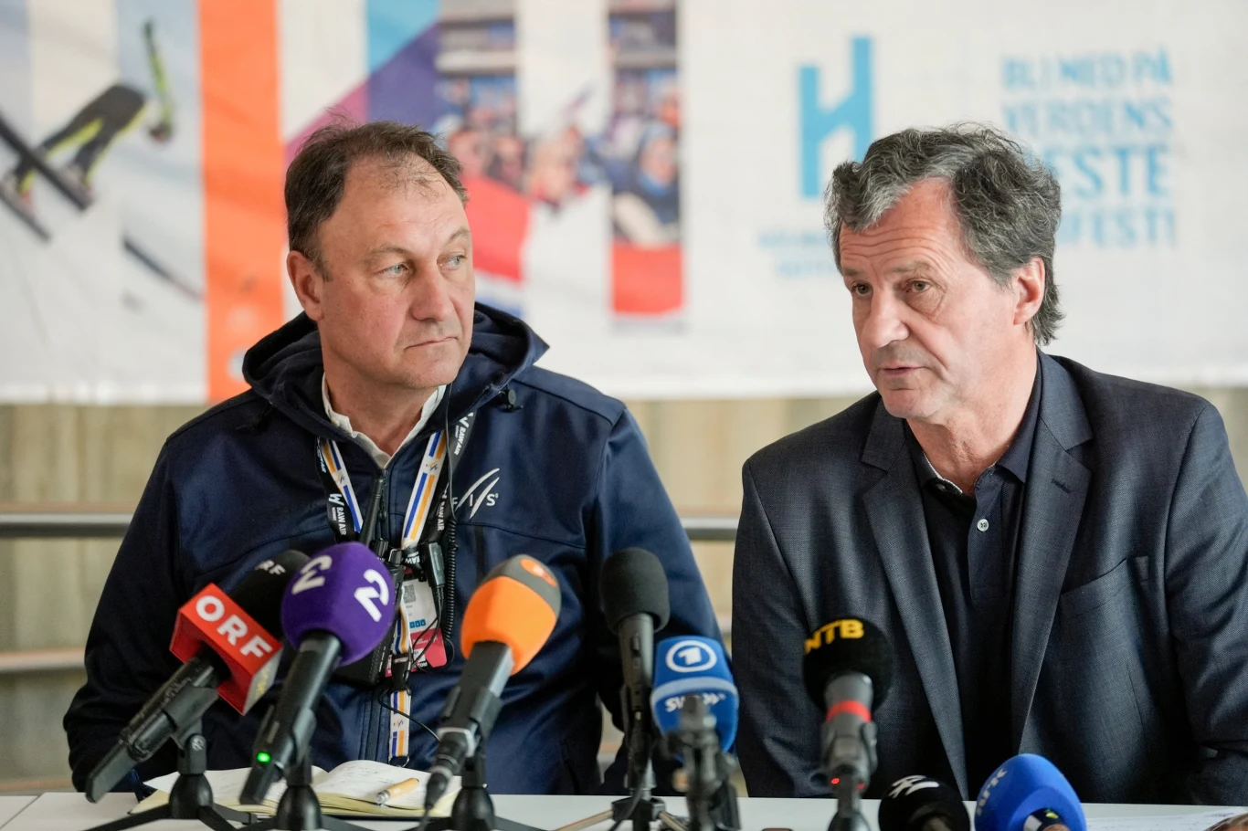 Aandro Pertile, dyrektor Pucharu Świata w skokach (po lewej) i Michel Vion, sekretarz generalny FIS Aandro Pertile, dyrektor Pucharu Świata w skokach (po lewej) i Michel Vion, sekretarz generalny FIS