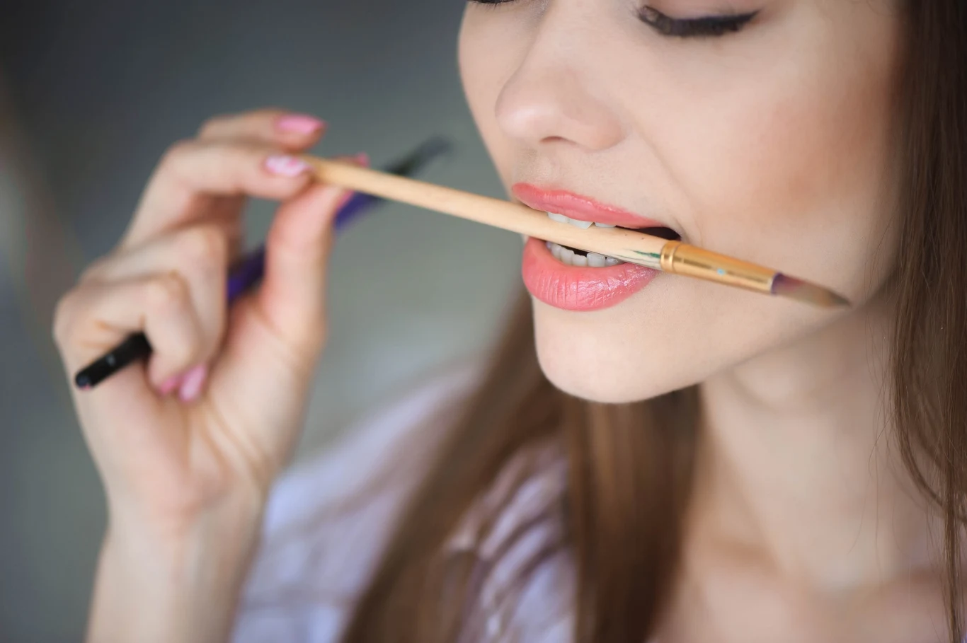 Badanie wykazało, że gryzienie drewna przyczynia się do podniesienia poziomu antyokdydantów w mózgu