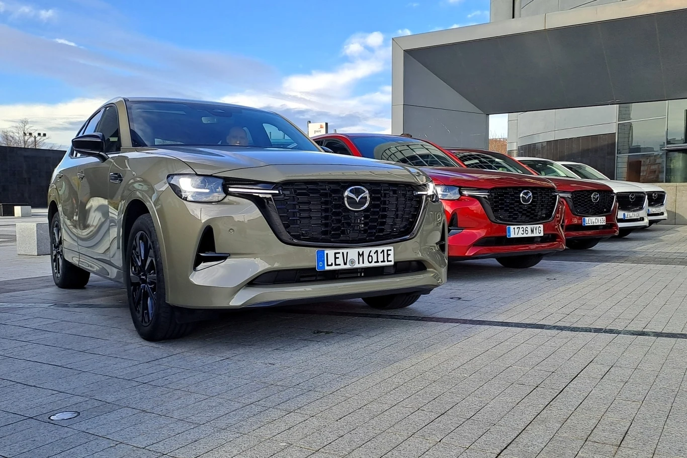 Ceny nowej Mazdy CX-60 startują od 232 200 zł.