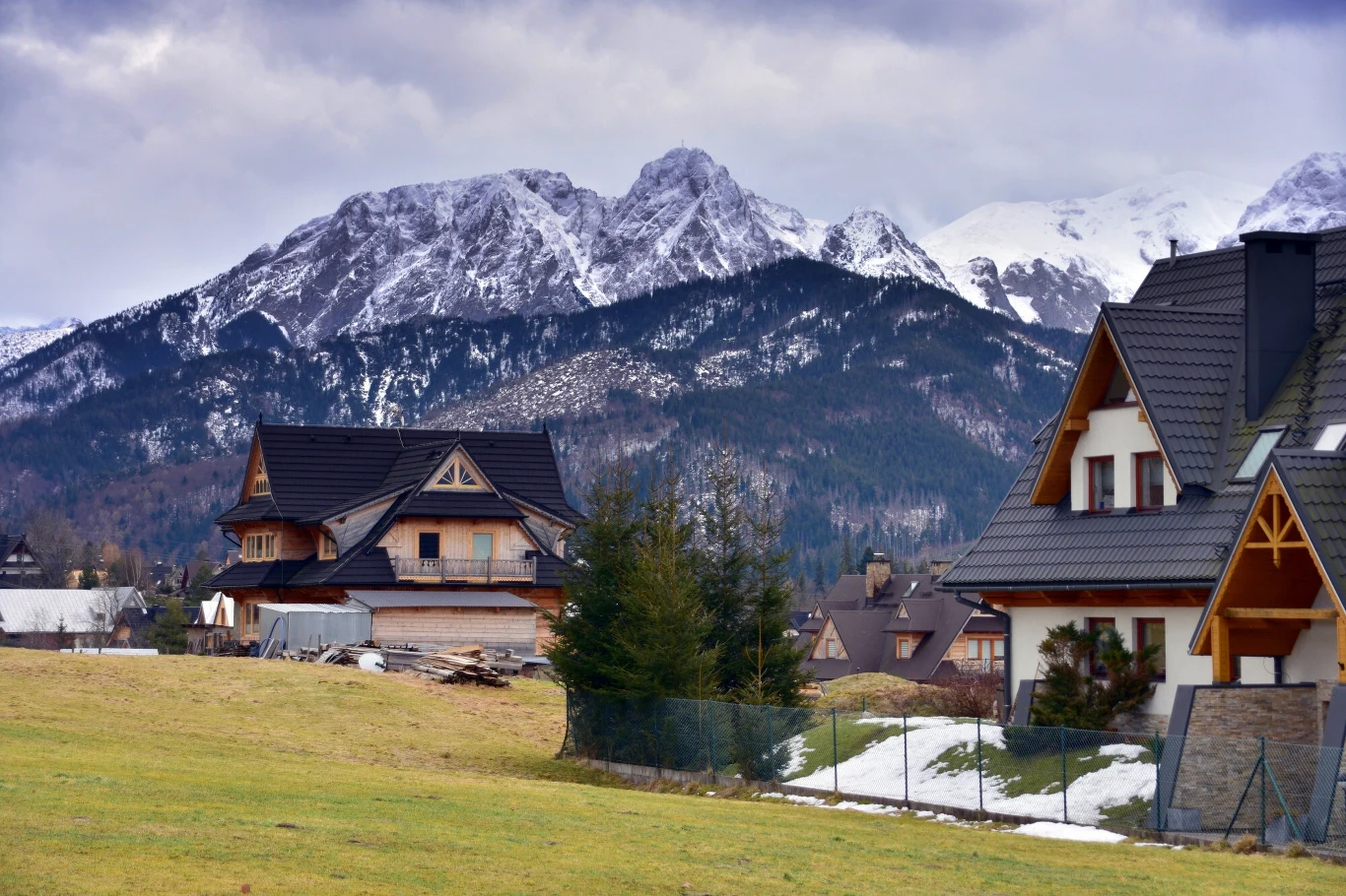 Widok na Giewont. Widok na Giewont.
