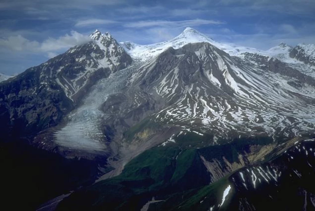 Mount Spurr na Alasce. Wulkan może wybuchnąć w najbliższym czasie