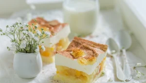 Jabłecznik bez pieczenia? To ciasto zrobisz w kwadrans i zaskoczysz gości