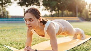 Zwalczysz bezsenność i zmniejszysz poziom stresu. Rób o konkretnej porze dnia