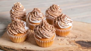 Babeczki z kremem Kinder możesz upiec bliskim na urodziny