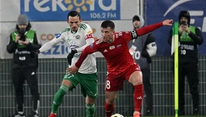 Festiwal błędów obrony i wyrwane trzy punkty. Fatalna sytuacja Lechii