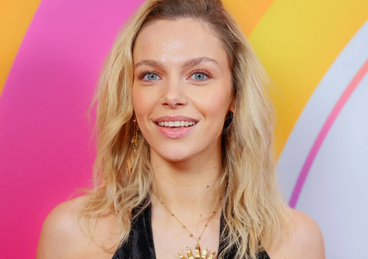 Vanessa Aleksander Vanessa Aleksander