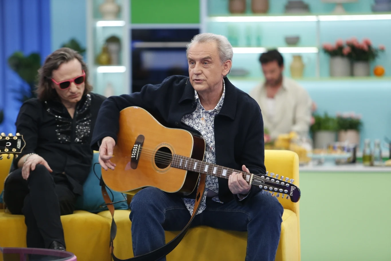 Mirosław Kalisiewicz na kanapie "halo, tu polsat" Mirosław Kalisiewicz na kanapie "halo, tu polsat"
