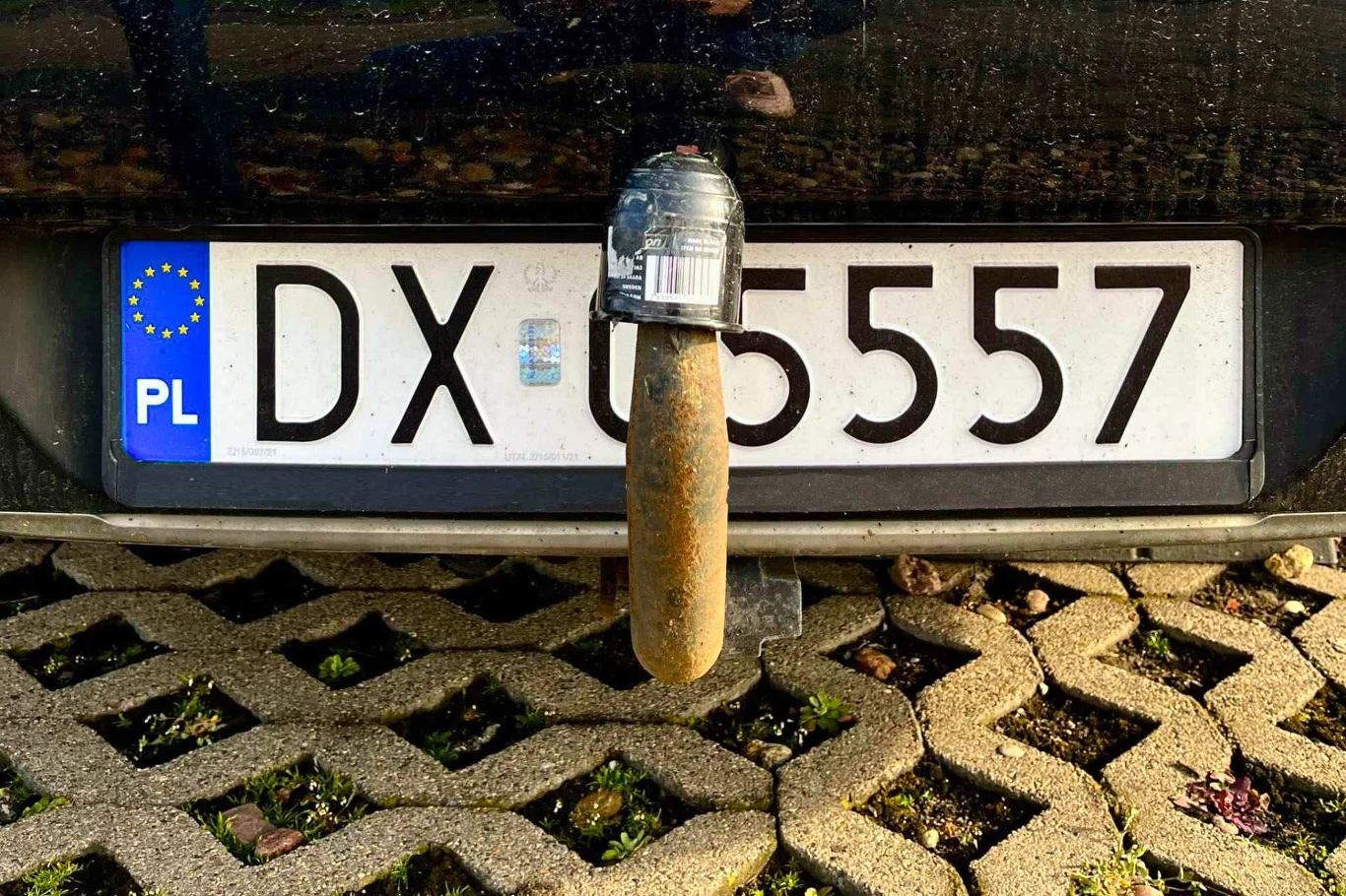 Montaż haka holowniczego musi odbyć się zgodnie z przepisami Prawa o ruchu drogowym Montaż haka holowniczego musi odbyć się zgodnie z przepisami Prawa o ruchu drogowym