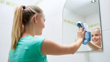 Z naszymi domowymi sposobami na lustrach nie będzie ani jednej smugi czy zacieku. 