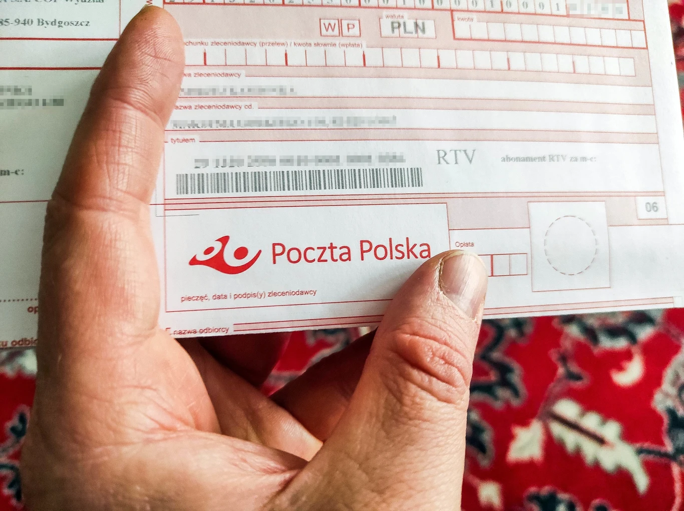 Obowiązek opłacania abonamentów radiowo-telewizyjnych obowiązuje prawie każdego Obowiązek opłacania abonamentów radiowo-telewizyjnych obowiązuje prawie każdego