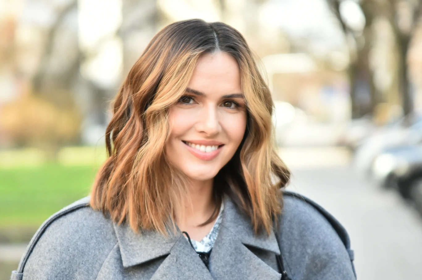 Marta Żmuda-Trzebiatowska już go nosi. Płaszcz to świetna alternatywa dla trencza Marta Żmuda-Trzebiatowska już go nosi. Płaszcz to świetna alternatywa dla trencza