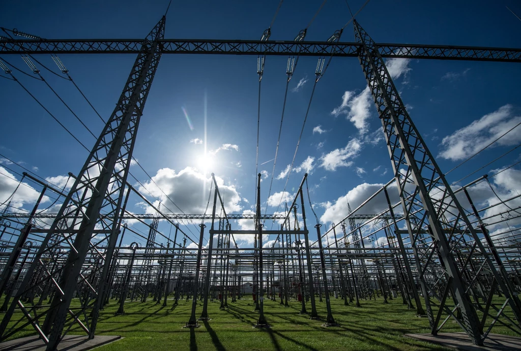RWE, niemiecki koncern energetyczny, chce sprzedać 25 proc. udziałów w operatorze sieci elektroenergetycznej Amprion