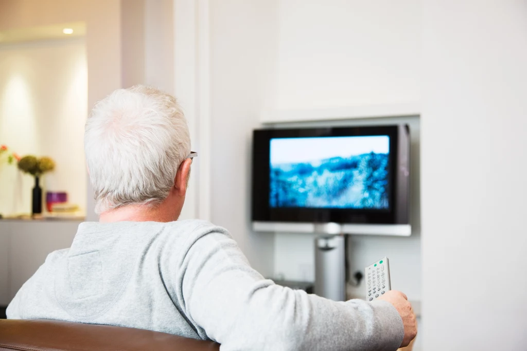 Niektórzy seniorzy zwolnieni są z opłaty za abonament RTV