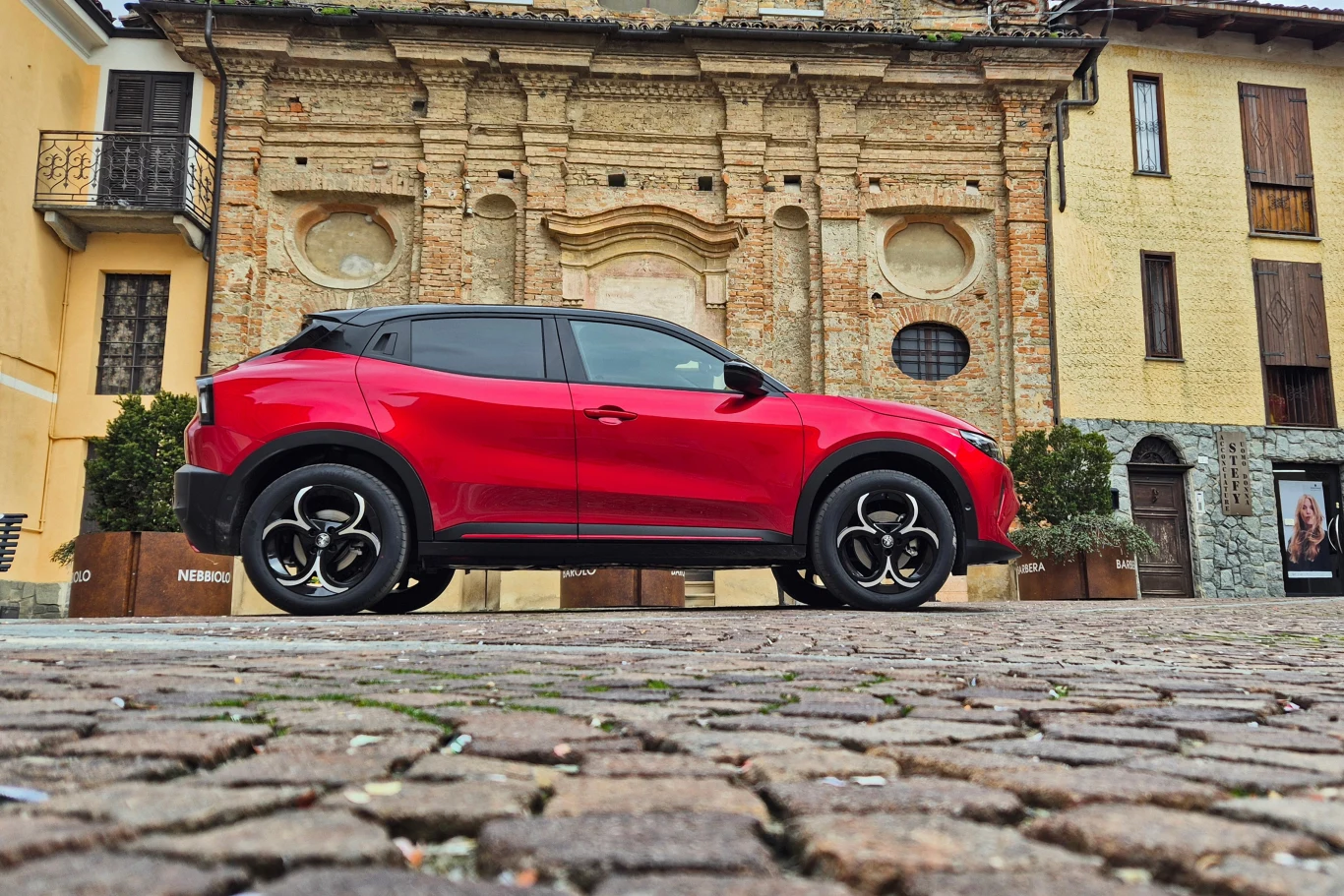 Junior ma 20 cm prześwitu - sporo jak na miejskiego SUV-a