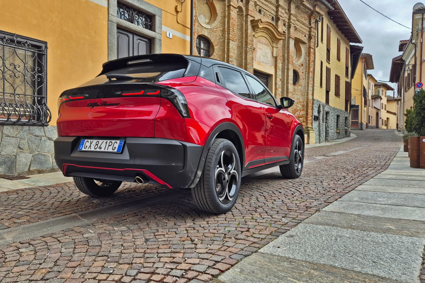 Zalety wersji Ibrida Q4 odczuwalne są także podczas codziennej jazdy