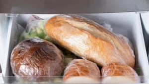 Najlepszy patent na mrożenie chleba. Sprawdź, jak go zastosować 