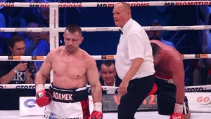 Tomasz Adamek (na pierwszym planie) odmawia wyzwania, rzuconego przez Artura Binkowskiego. Wyjaśnił w rozmowie z Interią