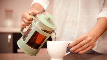 Pij herbatę z suszonych liści gurmar, a ochota na słodkie minie i kilogramy polecą w dół.