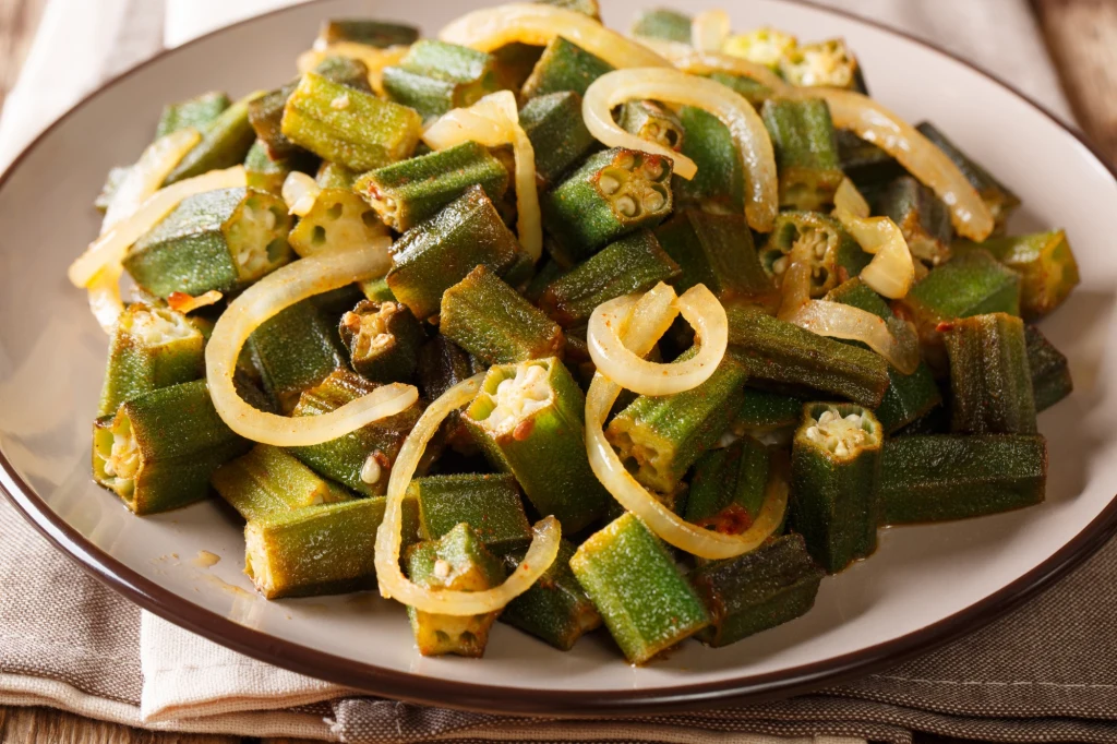 Dlaczego okra to tak znakomity produkt? Co zawiera? Jak włączyć ją do diety? Wyjaśniamy Dlaczego okra to tak znakomity produkt? Co zawiera? Jak włączyć ją do diety? Wyjaśniamy