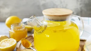 Żółtka herbata pomoże spalić tłuszcza na brzuchu.