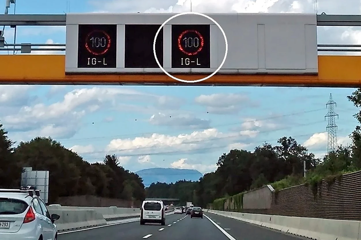 Podróżując po Austrii, wielu polskich kierowców nieświadomie łamie lokalne przepisy drogowe i w konsekwencji po powrocie do kraju, najczęściej po kilku tygodniach, otrzymuje mandaty. Podróżując po Austrii, wielu polskich kierowców nieświadomie łamie lokalne przepisy drogowe i w konsekwencji po powrocie do kraju, najczęściej po kilku tygodniach, otrzymuje mandaty.