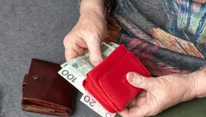 Czternastka już w sierpniu. Kto wcześniej otrzyma świadczenie?