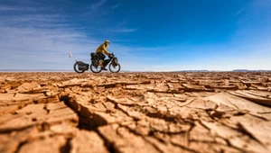 Mateusz Waligóra przejechał zimą pustynię Gobi na rowerze. Samotnie