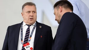 Prezes PZPN Cezary Kulesza (z lewej) zamierza zorganizować mecz o Superpuchar Polski na PGE Narodowym 