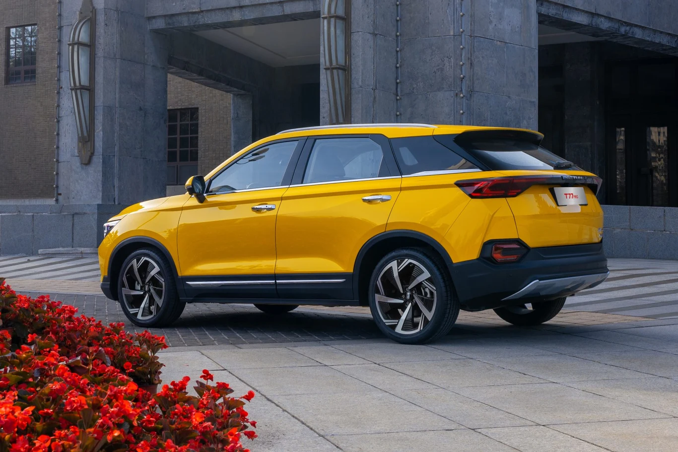 Bestune T77Pro to samochód wielkości Toyoty Corolli Cross