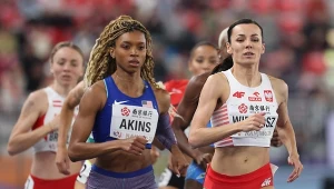 Nia Akins i Anna Wielgosz - najlepsze w eliminacyjnym biegu na 800 metrów