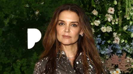 Katie Holmes kocha te spodnie. Aktora wygląda w nich obłędnie