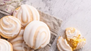 Rozpływają się w ustach i niemal robią się same. W sam raz do popołudniowej kawy 