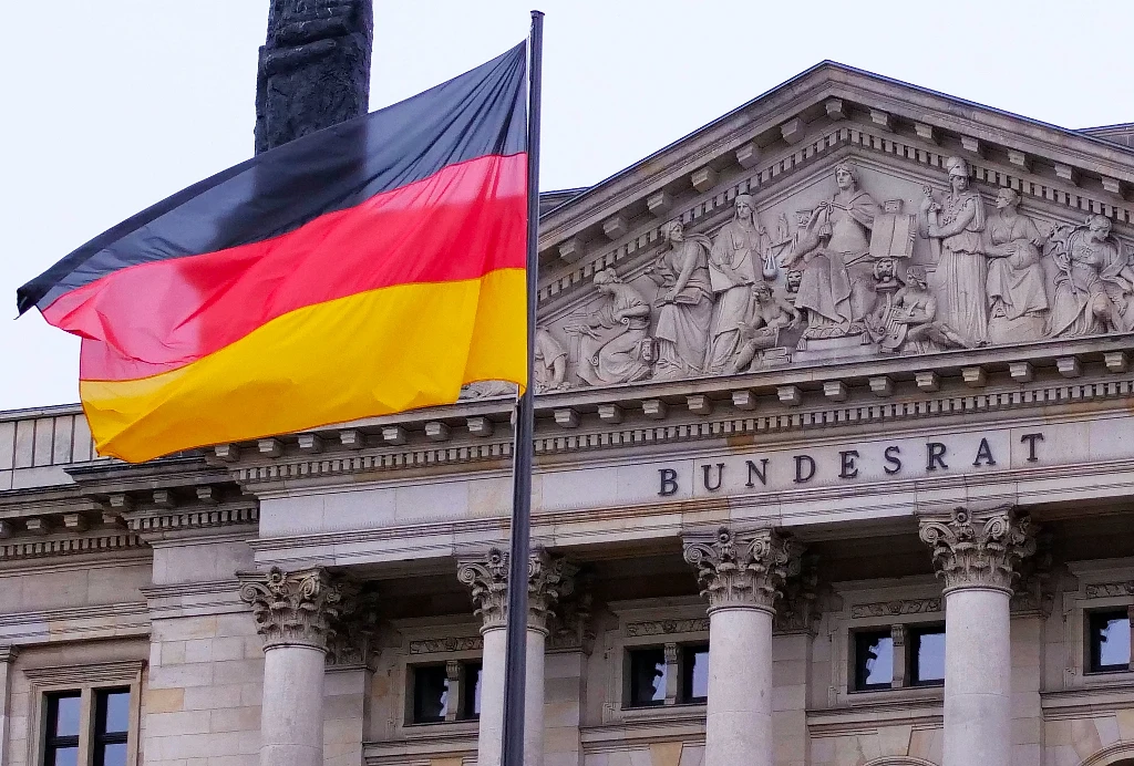 Berlin zrywa z oszczędzaniem: 174 mld euro długu i historyczne wydatki (zdj. ilustracyjne)
