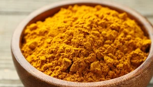 Przyprawa jeszcze niedoceniana w polskiej kuchni. Ma wyjątkowe właściwości. 