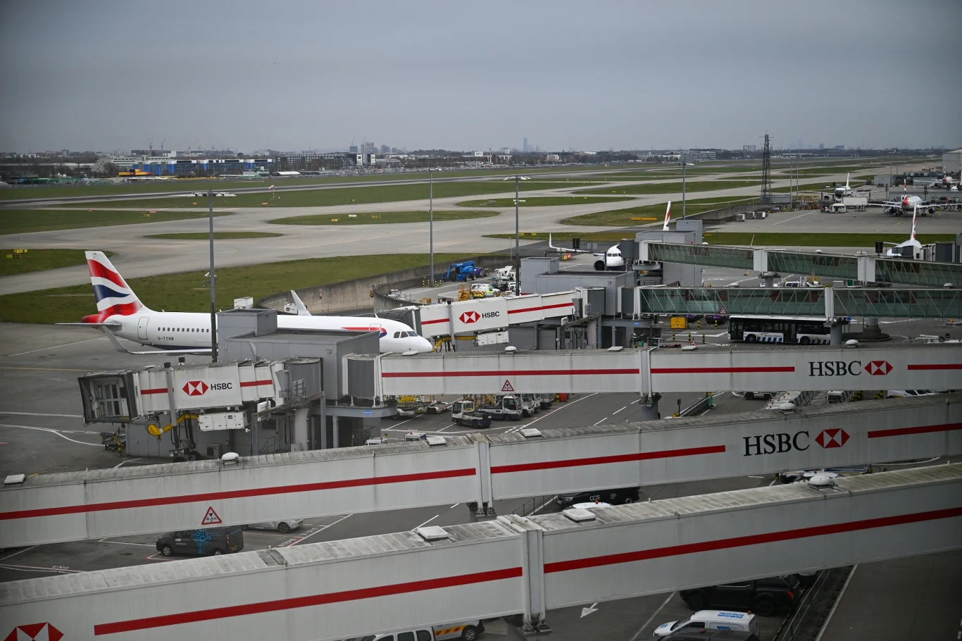 Paraliż lotniska Heathrow. "To budzi poważne pytania" Paraliż lotniska Heathrow. "To budzi poważne pytania"
