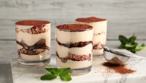​Fit tiramisu, które zrobisz w 10 minut. Sporo białka i zero cukru