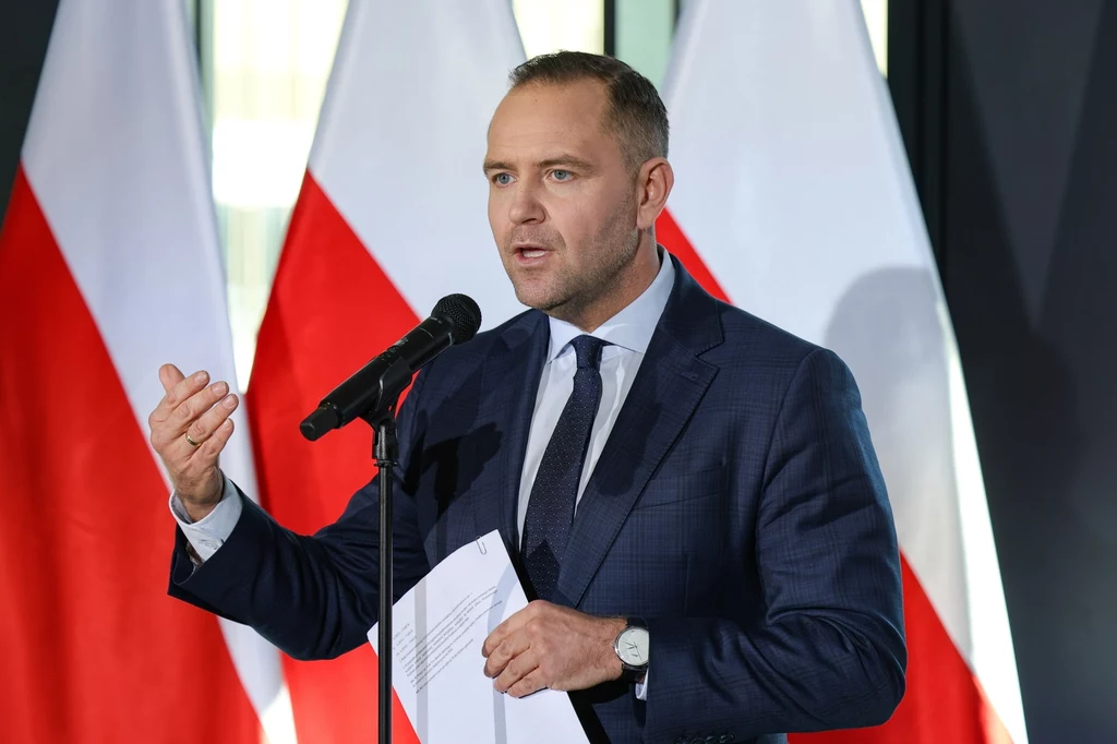 Przeszłość Karola Nawrockiego ponownie wzbudziła wielkie zainteresowanie mediów Przeszłość Karola Nawrockiego ponownie wzbudziła wielkie zainteresowanie mediów