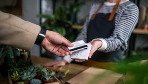 Terminal płatniczy dla małej firmy, to wygoda dla klienta i zysk dla firmy