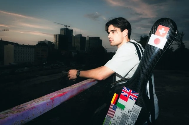 Kacper Dworniczak debiutuje solo Kacper Dworniczak debiutuje solo