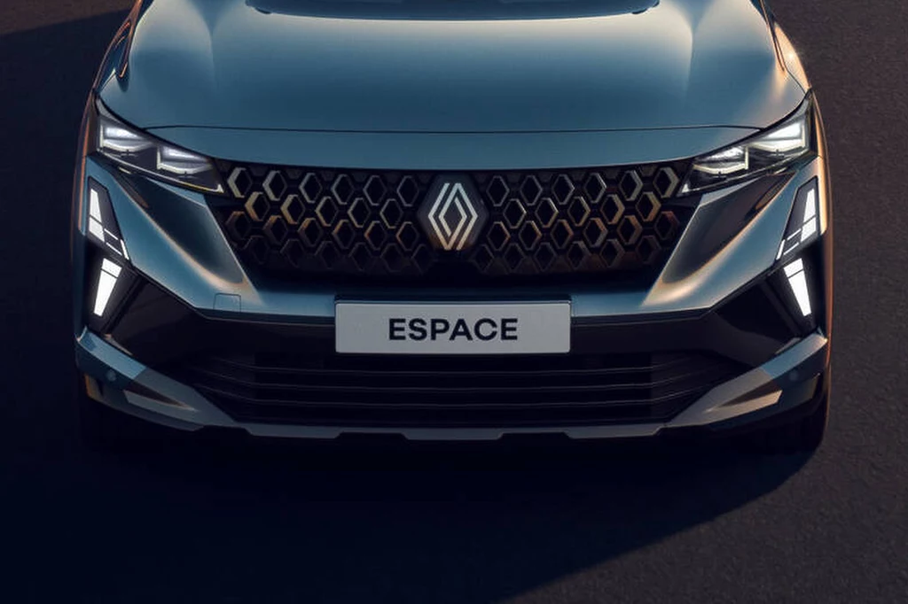 Renault Espace po liftingu bardziej przypomina topowy model Rafale