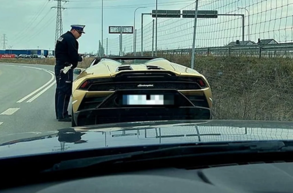 Niektórzy kierowcy nie potrafią oprzeć się pokusie sprawdzenia mocy swojego auta na drogach publicznych. Tak było w przypadku 47-latka, który swoim Lamborghini rozpędził się na trasie S7 do niemal 200 km/h.