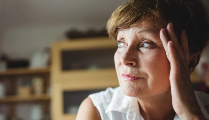 Wysoki kortyzol powoduje zmiany w budowie mózgu: zauważa się zmniejszenie hipokampu, który odpowiada za pamięć oraz rozrost ciała migdałowatego, które odpowiada m.in. za lęk i agresję