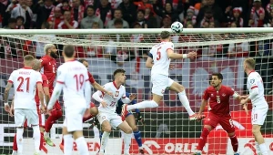 Tylko jeden piłkarz nie cieszył się z bramki. Problemy kapitana Polaków