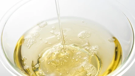 Oxymel ma wiele właściwości prozdrowotnych.